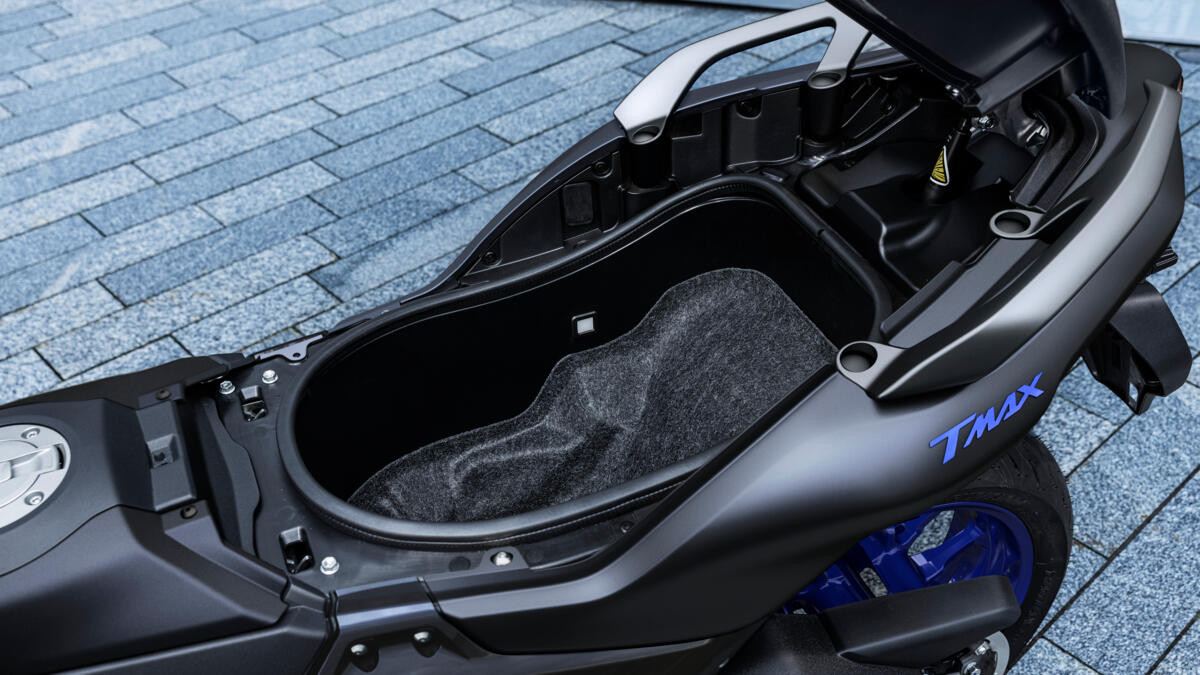 Купити скутер Yamaha TMAX в Україні